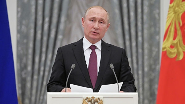 Путин наградил орденами работников культуры