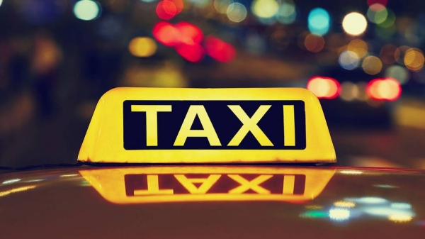 Опасный пассажир: женщину-таксиста в Краснодаре ударили камнем и ограбили