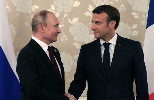 Путин и Макрон обсудили Карабах