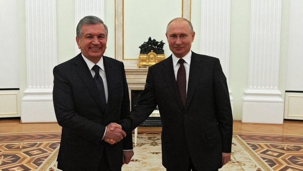 Путин обсудил с президентом Узбекистана вакцину