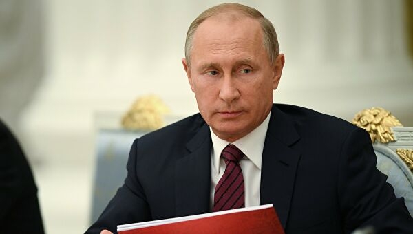 Путин подписал закон о реформе системы ОМС