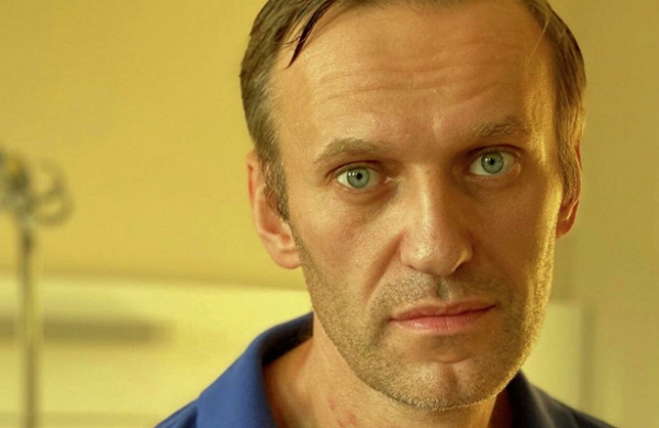 Прилепин сравнил расследование Навального с «Домом-2»