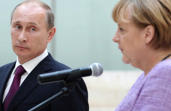 Раскрыто содержание разговора Путина и Меркель