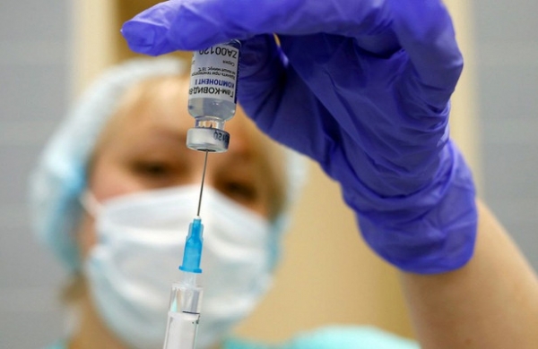В России ответили на критику вакцины со стороны Запада