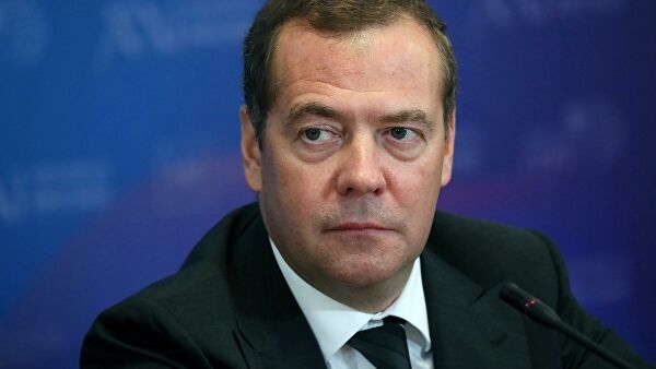 Медведев сравнил начало пандемии со страшным голливудским фильмом