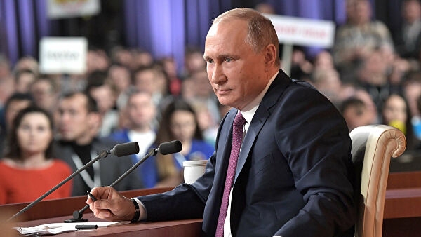 Участникам пресс-конференции Путина ограничат размер плакатов