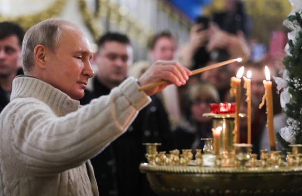 Путин поздравил россиян с Рождеством