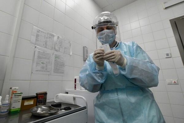 В Москве за сутки зафиксировали 4 646 новых случаев коронавируса
