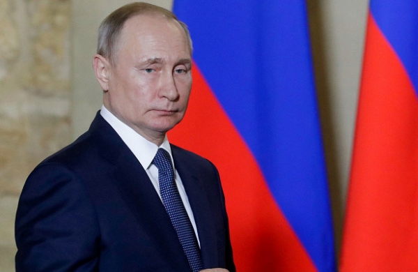 Путин поручил увеличить объём сурдоперевода телепередач