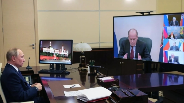 Путин провел совещание по Карабаху