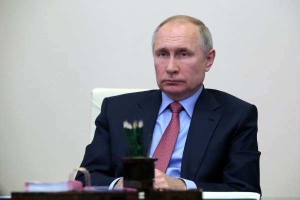 В Госдуме предложили поместить портрет Путина на купюру
