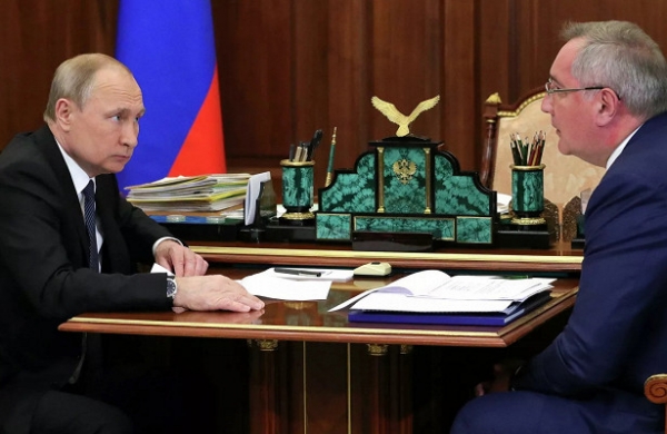 Кремль анонсировал доклад Рогозина Путину