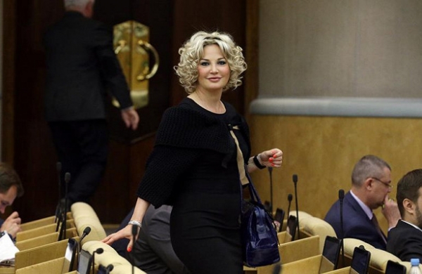 Вдова беглого депутата Госдумы Максакова тайно вернулась в Россию