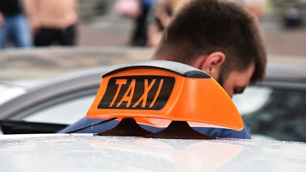Водителям такси в мороз оставляли чаевые на 43% чаще