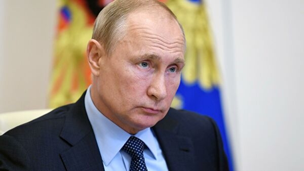 Путин обсудил с главой Евросовета отношения России и ЕС