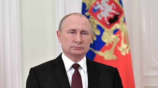 Путин присвоил звания генералов 26 силовикам