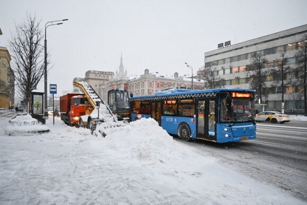Москвичам рассказали об уборке снега в городе