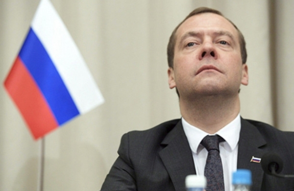 Медведев допустил отключение интернета в России