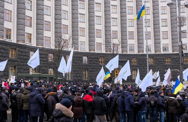 МИД Украины предрек месть России за закрытие оппозиционных телеканалов