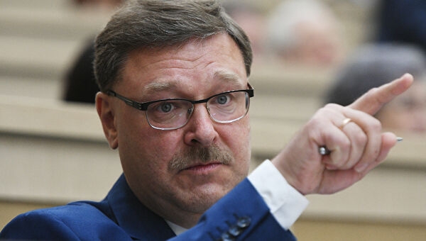 Косачев заявил о сложности для Байдена превзойти Трампа в ошибках