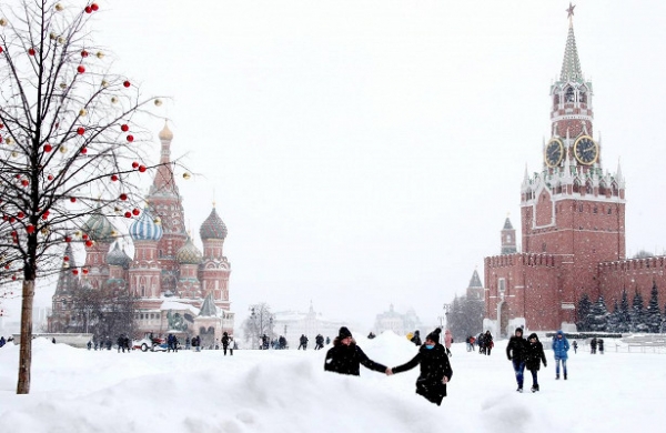 Еще 12 см снега выпадет в выходные в Москве