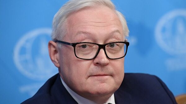 Рябков заявил о циничных попытках США вмешиваться в дела России
