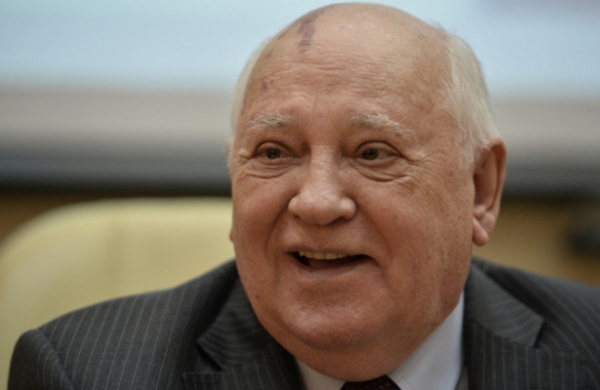 Горбачев призвал одолеть пандемию без политических интриг