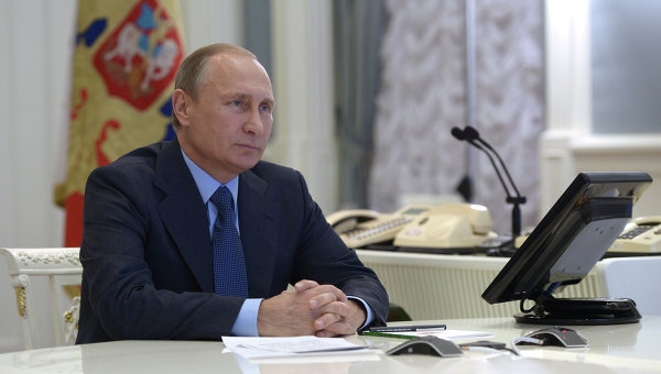Путин обсудит с кабмином развитие Дальнего Востока и Арктики