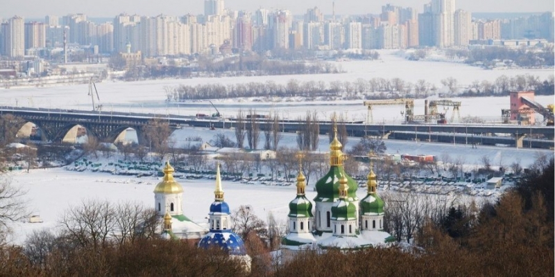 Завалит снегом. Синоптики дали прогноз погоды в Украине на выходных