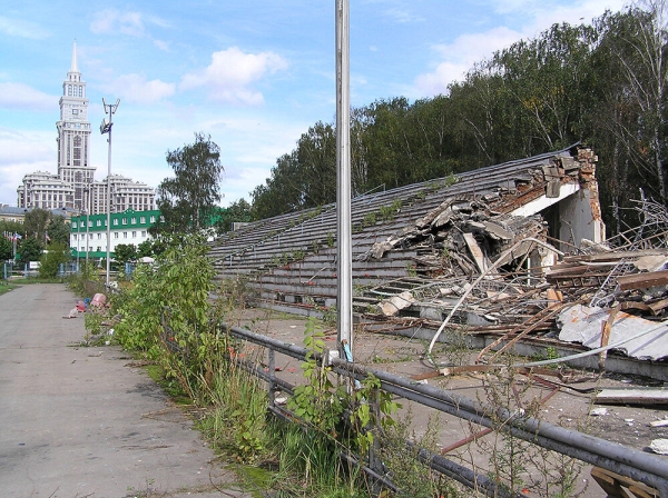 «Спартак» уже принимал «Факел» не дома из-за поля: в 1997-м один день хозяйничали на стадионе ЦСКА